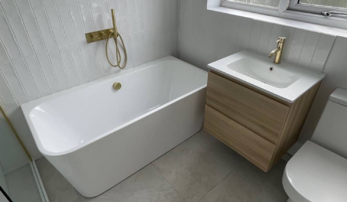 Builders in Rochester and Kent. Builders in Rochester and Kent.