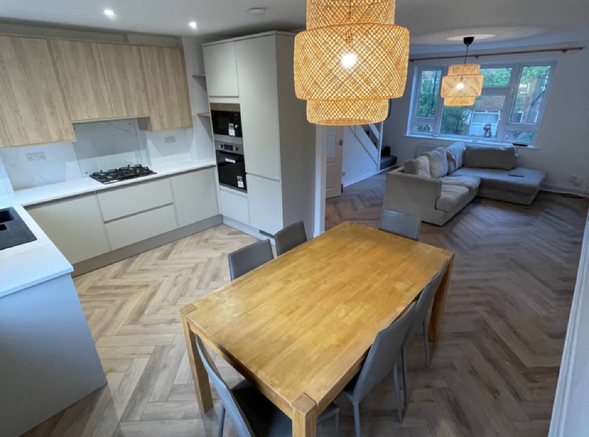 Builders in Rochester and Kent. Builders in Rochester and Kent.